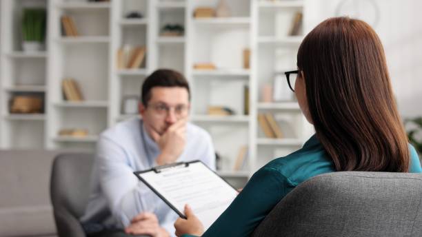 les bilans psychologiques offrent une fenêtre précieuse sur notre monde intérieur. L'Agence SEO Psychologue à Lyon