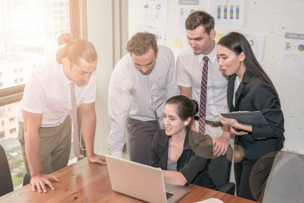 Agence Web Lyon : Comment Évaluer l’Efficacité de Votre Stratégie de Réseaux Sociaux ?