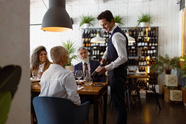 En quoi le marketing digital peut-il aider les restaurants à se démarquer dans un marché concurrentiel ?