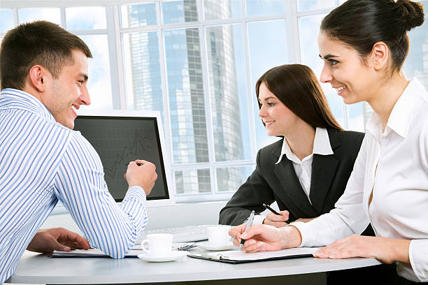 Handsome happy business man with colleagues agence web Île de la Cité