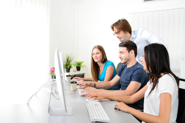 agence web9 agence web Sentier