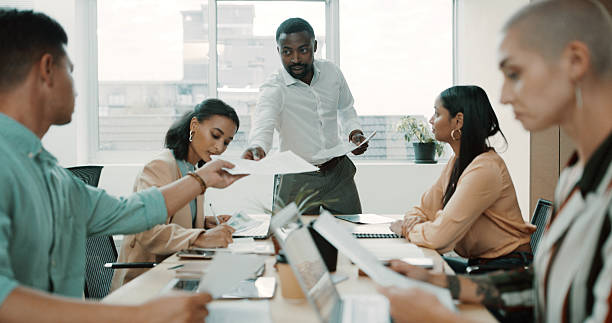 La plateforme de marque Paris est un outil stratégique qui centralise l’ensemble des éléments identitaires d’une entreprise : sa vision, sa mission, ses valeurs, son positionnement et sa promesse