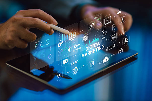 Dans un environnement digital aussi dense que celui de la capitale, le Community Management Paris ne peut plus se résumer à publier quelques contenus de manière aléatoire. En effet, les marques