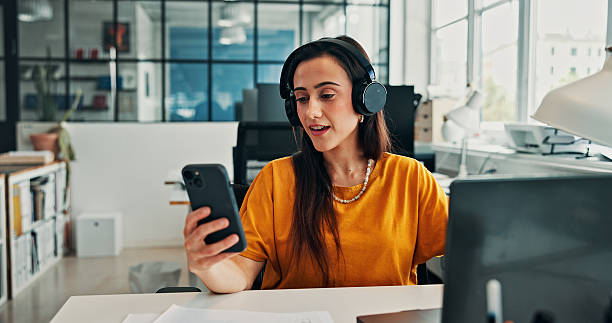 Travailler avec une Agence Réseaux Sociaux Paris vous permet de bénéficier de conseils personnalisés et de stratégies éprouvées pour captiver votre audience et maximiser votre visibilité