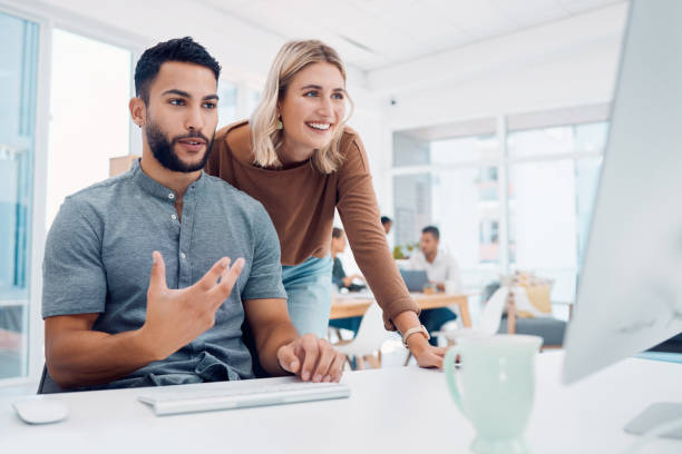 Publicité LinkedIn Lyon: Comment créer des visuels puissants pour une publicité LinkedIn Lyon en 5 étapes ?