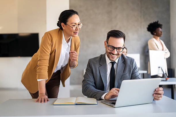 Interview entreprise Lyon: Quelle 2 différence efficace entre interview interne et interview entreprise Lyon publique ?