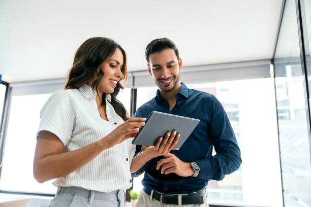 Pourquoi un branding entreprise Lyon efficace attire 2 fois plus de clients fidèles ?